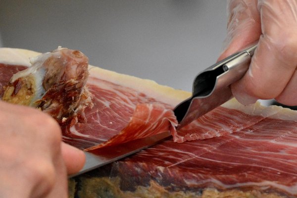 Le jambon de bayonne artisanal : le meilleur de l'authenticité